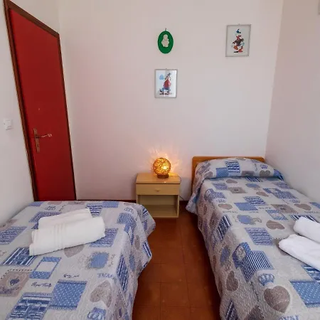 Ferienhaus Locazione Turistica Azzurra Casa Arletta